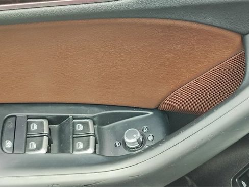 Used 2016 Audi Q3 2.0T Prestige w/ Prestige Package image 10