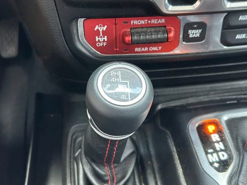 Used 2019 Jeep Wrangler Unlimited Rubicon AWD/4WD image 24