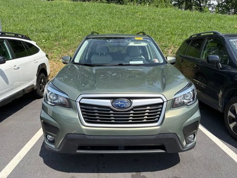 Used 2019 Subaru Forester Premium AWD/4WD image 2