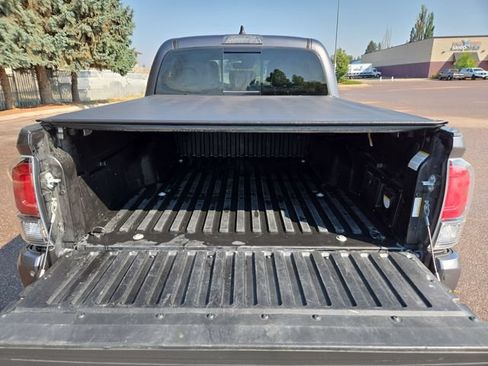 Used 2021 Toyota Tacoma TRD Pro AWD/4WD image 32