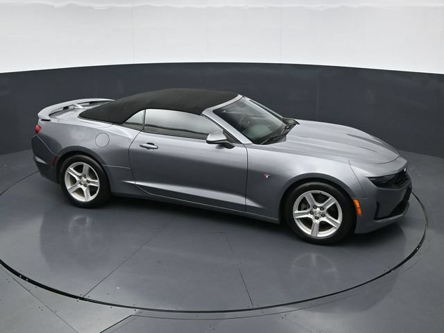 Used 2020 Chevrolet Camaro LT RWD image 29