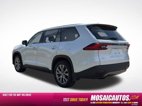 Used 2024 Toyota Grand Highlander AWD image 5