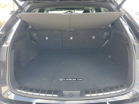 Used 2024 Lexus NX 250 FWD image 12