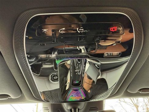 Used 2025 Mercedes-Benz GLC 350e 4MATIC image 20