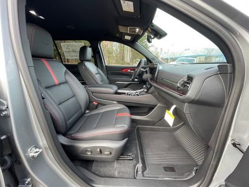 New 2026 Chevrolet Traverse RS w/ LPO, Floor Liner Package image 26