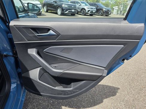New 2026 Volkswagen Jetta SE FWD image 38
