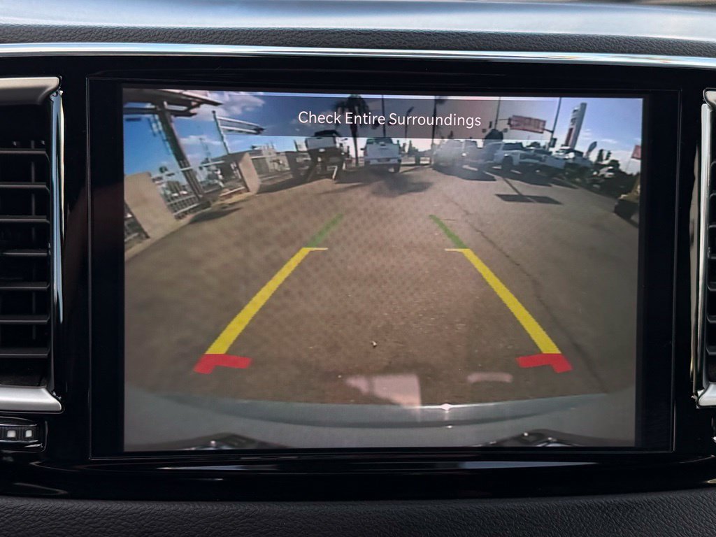 Used 2025 Chrysler Pacifica Select FWD image 30