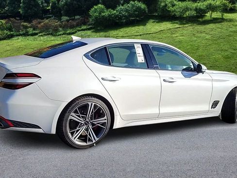 Used 2025 Genesis G70 3.3T Advanced w/ Sport Prestige Package image 8