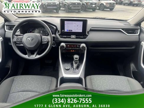 Used 2024 Toyota RAV4 AWD Hybrid image 25