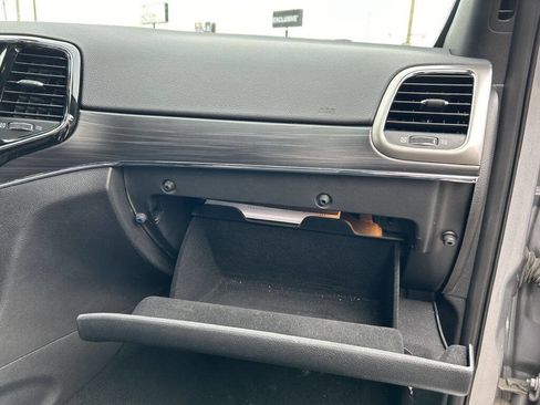 Used 2021 Jeep Grand Cherokee Limited image 48