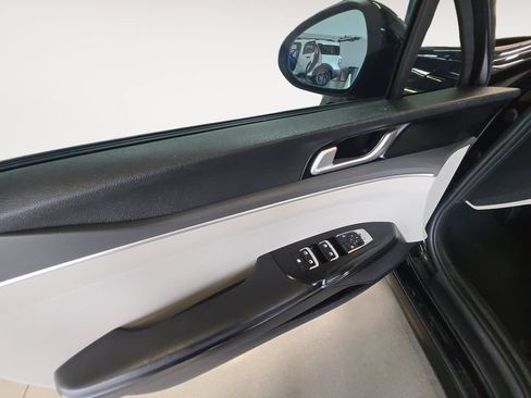 Used 2021 Kia K5 LXS FWD image 10