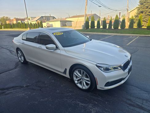 Used 2018 BMW 750i xDrive image 16