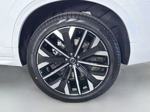 New 2026 Volvo XC90 T8 Plus w/ Protection Package AWD/4WD image 33