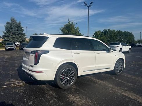 Used 2024 Cadillac XT6 Sport w/ Technology Package AWD/4WD image 6