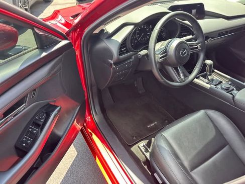 Used 2023 MAZDA MAZDA3 s image 9