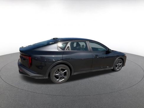 Used 2025 Kia K4 FWD image 15