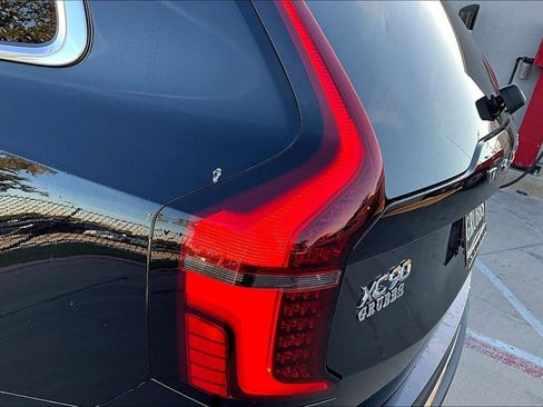 New 2026 Volvo XC90 B6 Plus image 38