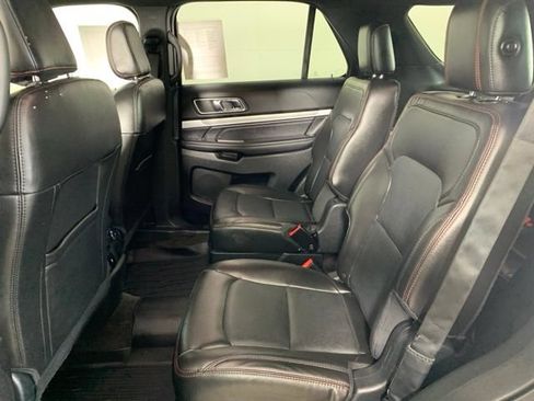 Used 2018 Ford Explorer Sport w/ Equipment Group 401A AWD/4WD image 8