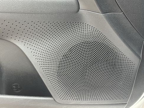 Certified 2024 Kia Forte LXS FWD image 17