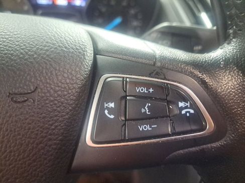 Used 2019 Ford Escape SEL image 27