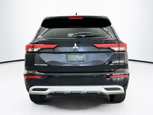 Used 2024 Mitsubishi Outlander SE AWD/4WD image 7