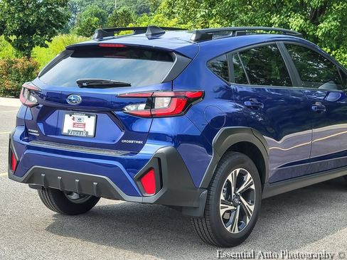 Used 2024 Subaru Crosstrek 2.0i Premium AWD/4WD image 6