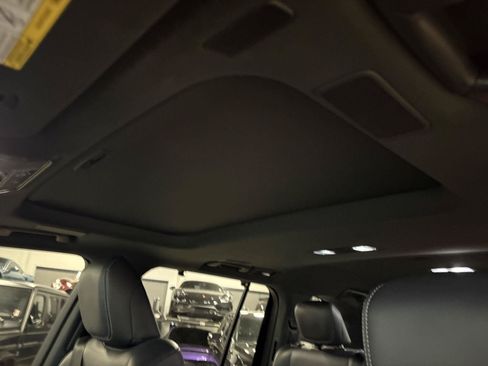 Used 2024 Lexus LX 600 4WD w/ Luxury Package image 23