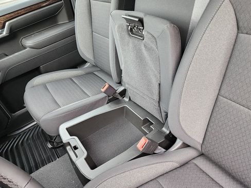 New 2026 GMC Sierra 1500 Elevation image 33