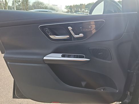 New 2026 Mercedes-Benz GLC 300 image 27