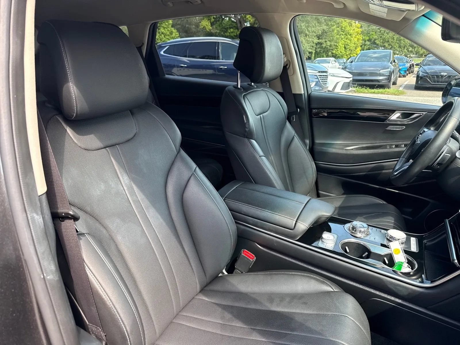 Used 2025 Genesis GV80 2.5T Standard AWD/4WD image 15