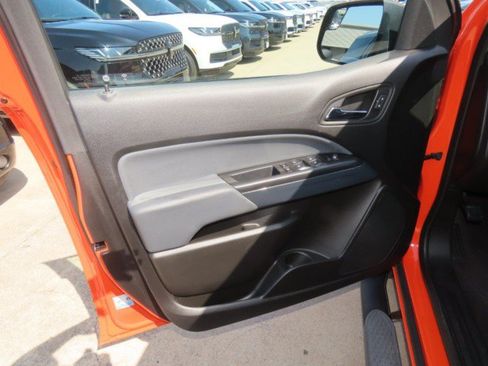 Used 2019 Chevrolet Colorado Z71 RWD image 22