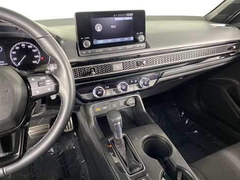 Used 2025 Honda Civic Sport image 27