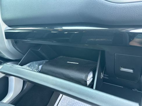 Used 2020 Nissan Titan SV w/ SV Convenience Package AWD/4WD image 38