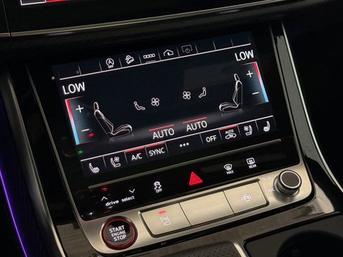Used 2023 Audi RS Q8 AWD/4WD image 20