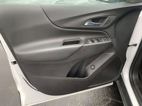 Certified 2024 Chevrolet Equinox LT w/ LPO, Floor Liner Package image 22