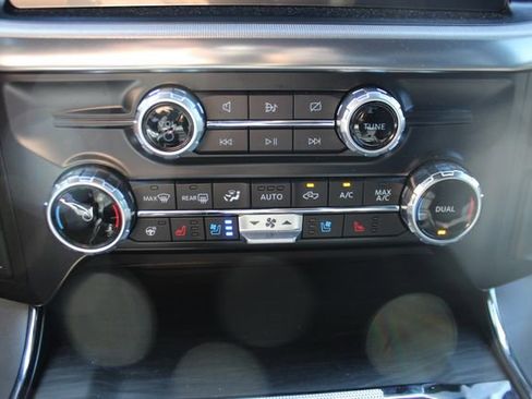 Used 2024 Ford F150 Lariat w/ Bed Utility Package AWD/4WD image 23