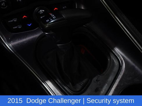 Used 2015 Dodge Challenger SXT w/ Driver Convenience Group image 22