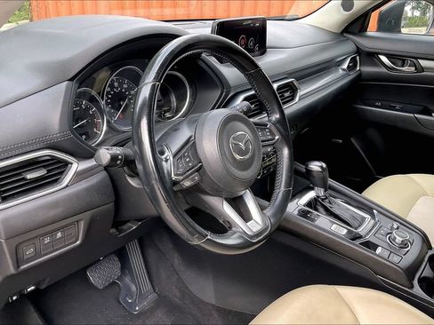 Used 2018 MAZDA CX-5 Touring w/ Preferred Equipment Package FWD image 14