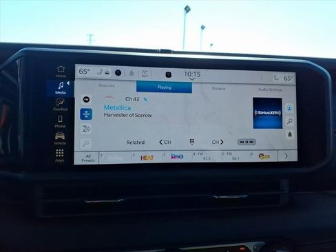 New 2025 Jeep Gladiator Sport image 13