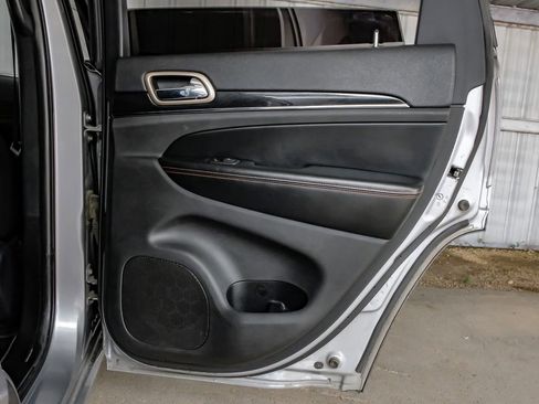 Used 2016 Jeep Grand Cherokee Limited 75th Anniversary image 48