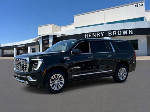 Used 2026 GMC Yukon XL Denali w/ Sun & Power Step Package AWD/4WD image 1