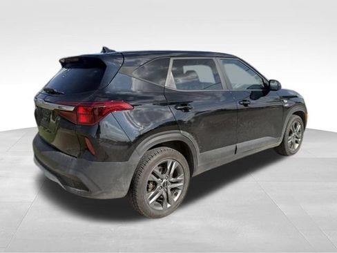 Used 2022 Kia Seltos LX AWD/4WD image 5