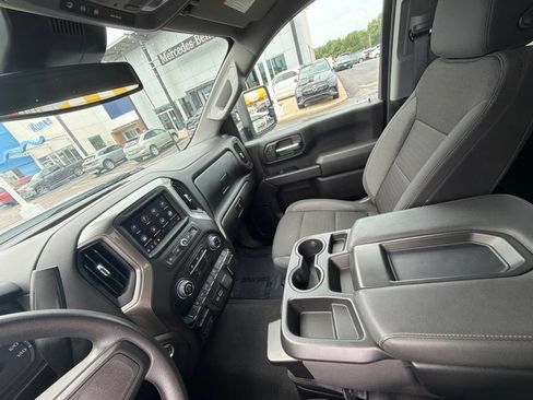 Used 2024 Chevrolet Silverado 2500 Custom w/ Custom Value Package AWD/4WD image 17