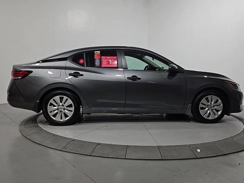 Certified 2025 Nissan Sentra S FWD image 8
