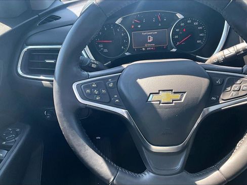 Used 2022 Chevrolet Equinox LT FWD image 19