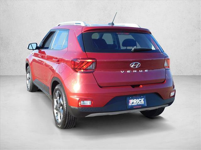 Used 2024 Hyundai Venue SEL FWD image 13