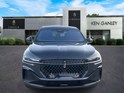 Used 2024 Lincoln Nautilus Premier w/ Jet Appearance Package image 8