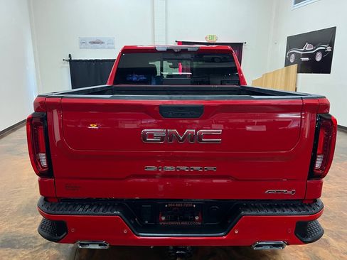 Used 2021 GMC Sierra 1500 AT4 w/ AT4 Value Package AWD/4WD image 8
