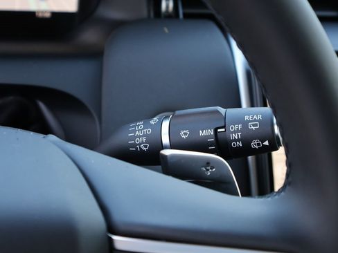 New 2025 Land Rover Discovery Sport S image 34