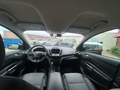 Used 2018 Ford Escape SE w/ SE Sync 3 Package image 26